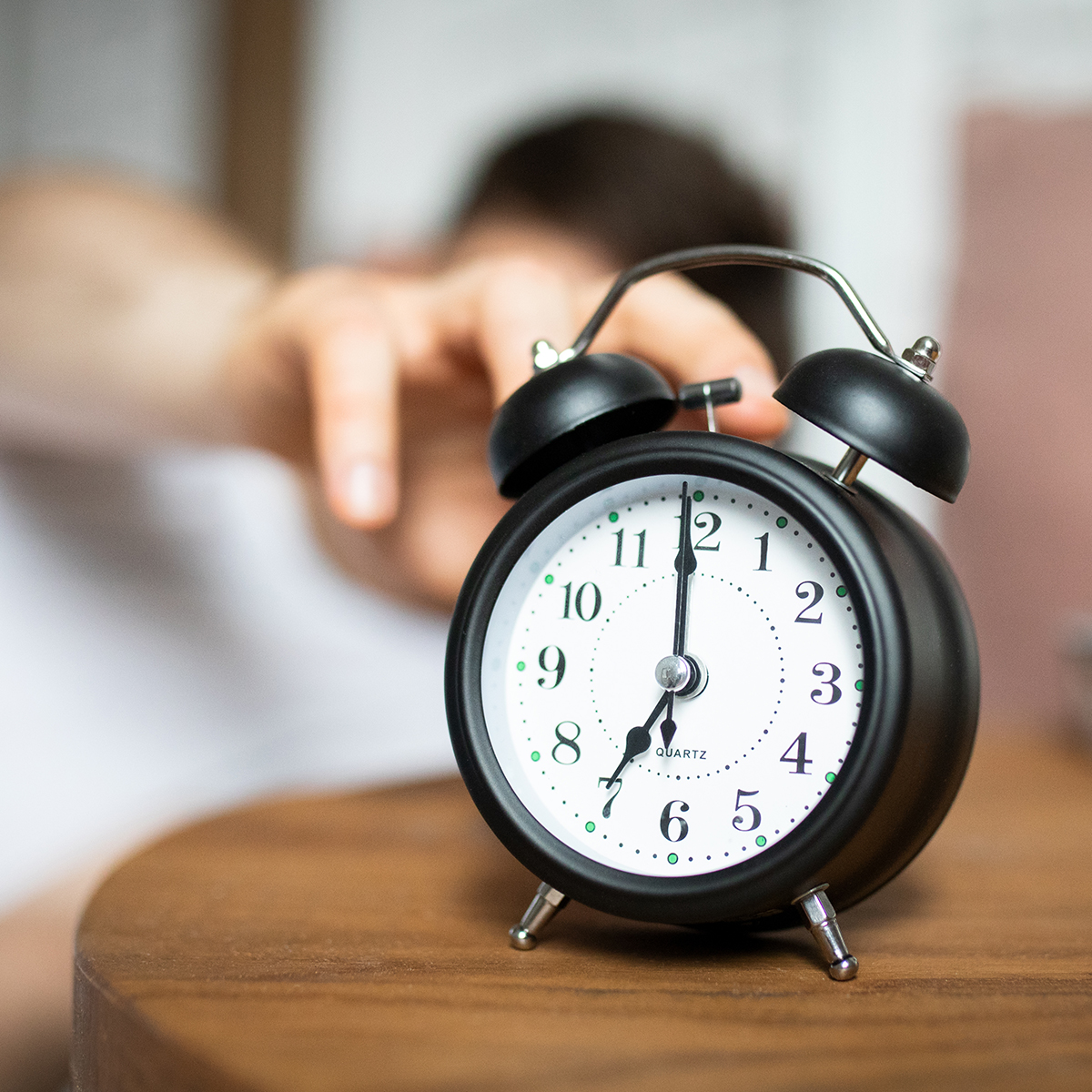 R22116.02 - Zegar Retro, czarny